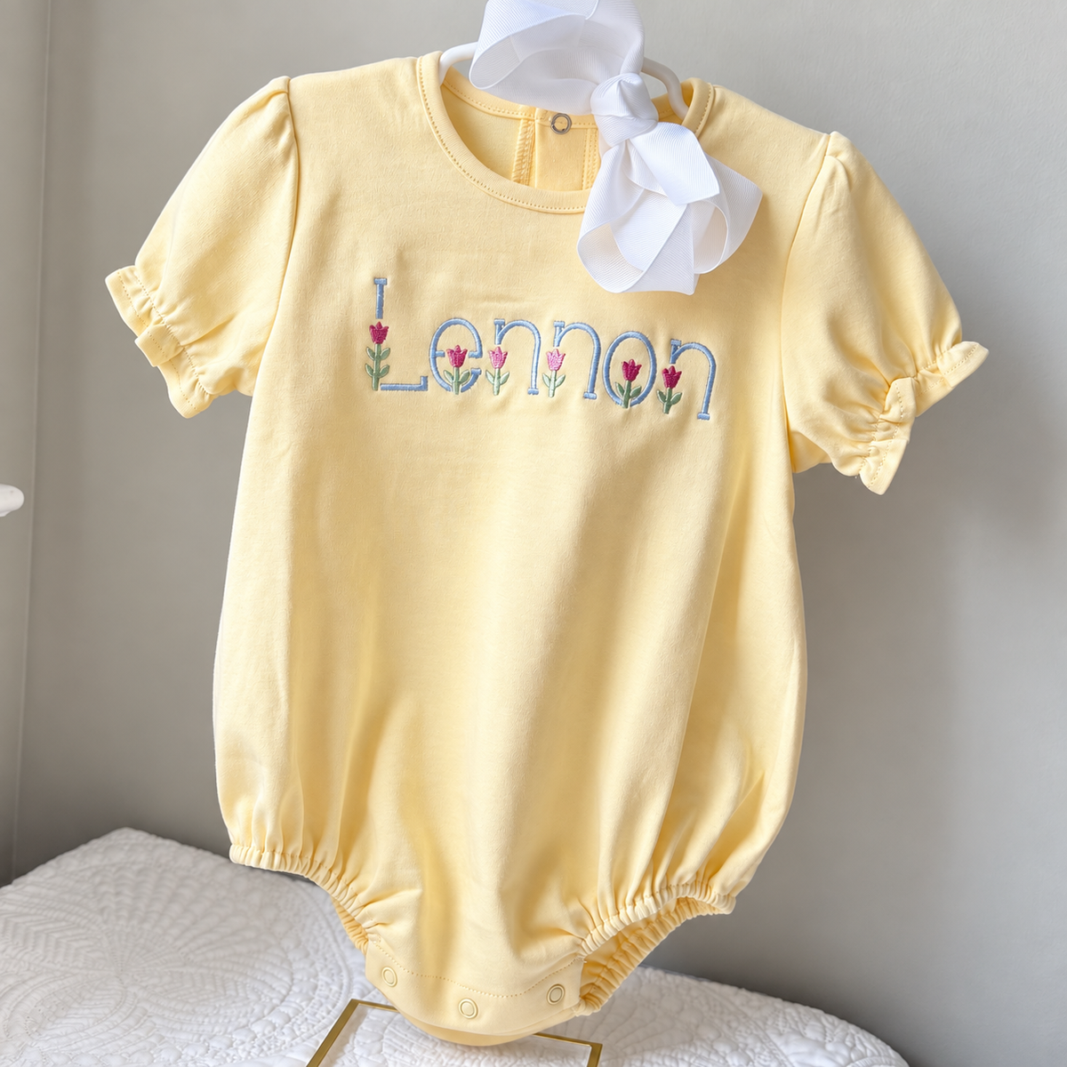 Scandi Floral Name Bubble